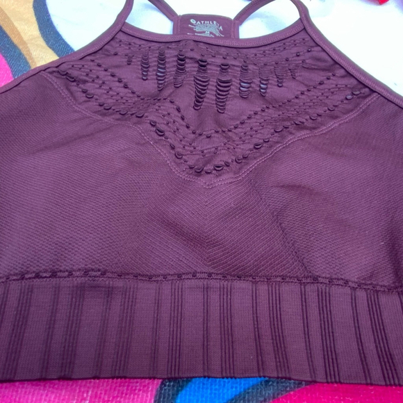 Cropped tank top fitness girly gym Women's Athleta Sports Bra, Burgundy, Size M - Picture 4 of 9